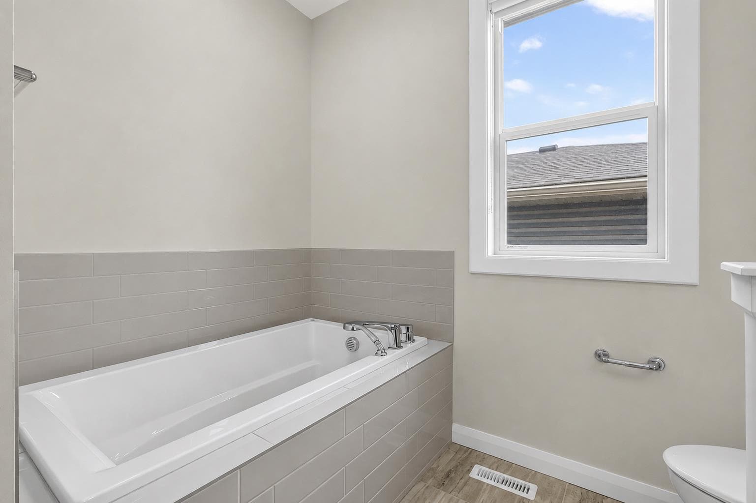 62 Evansfield Green NW