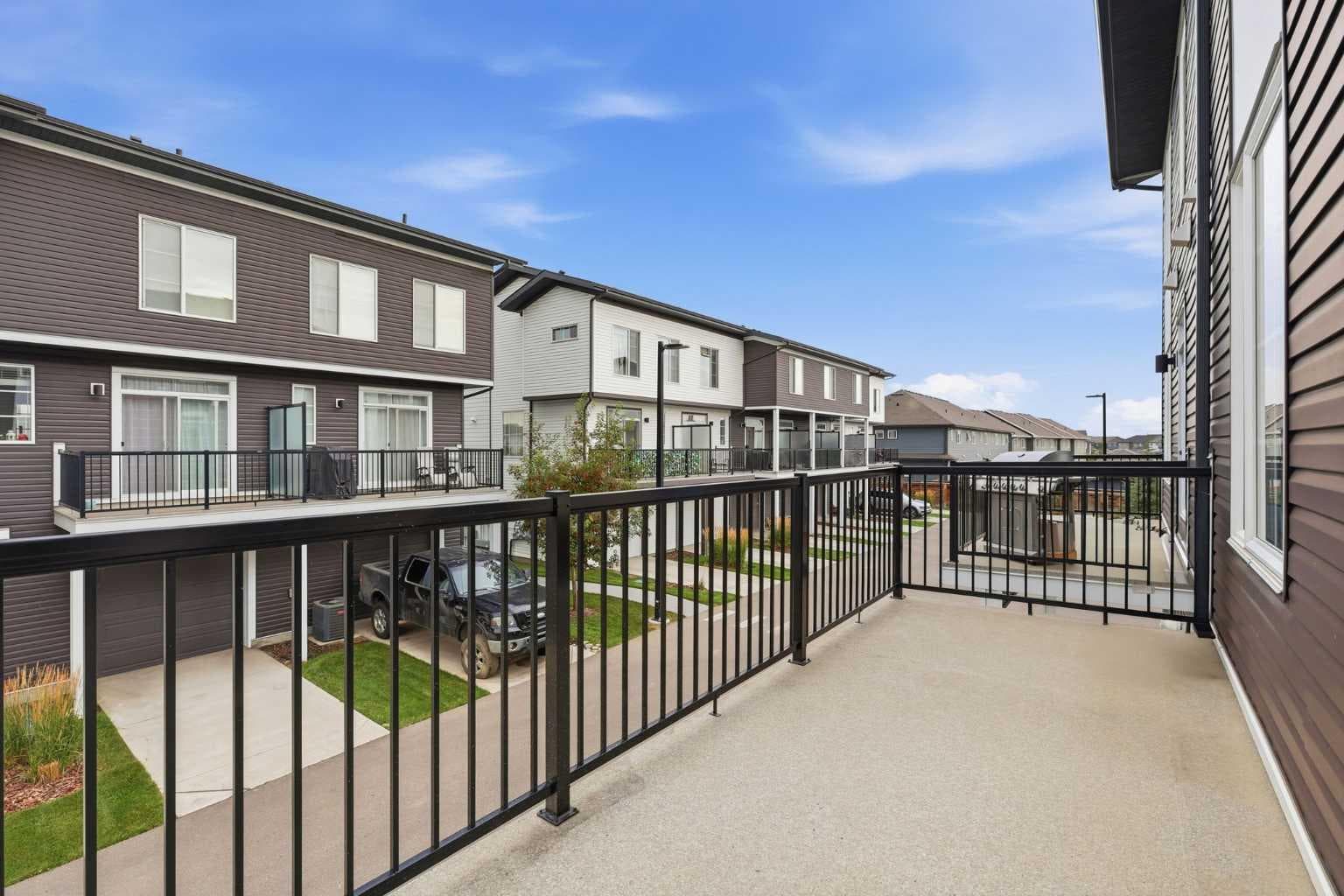174 Walgrove Common SE