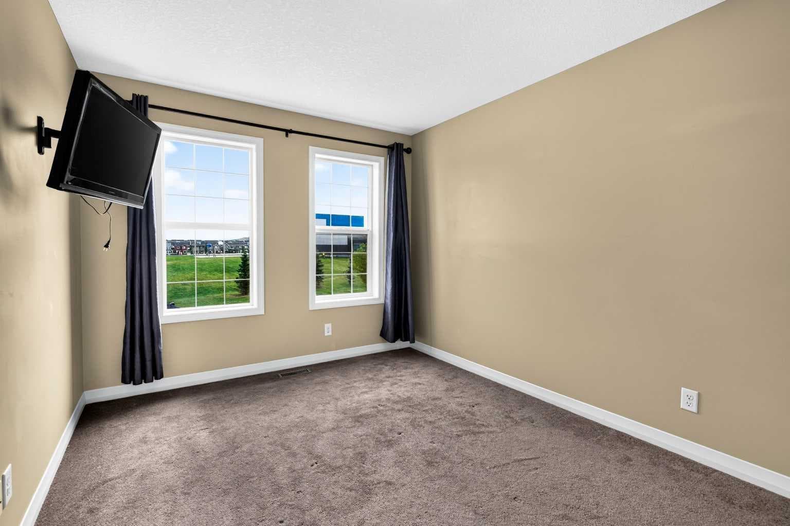 370 Silverado Way SW