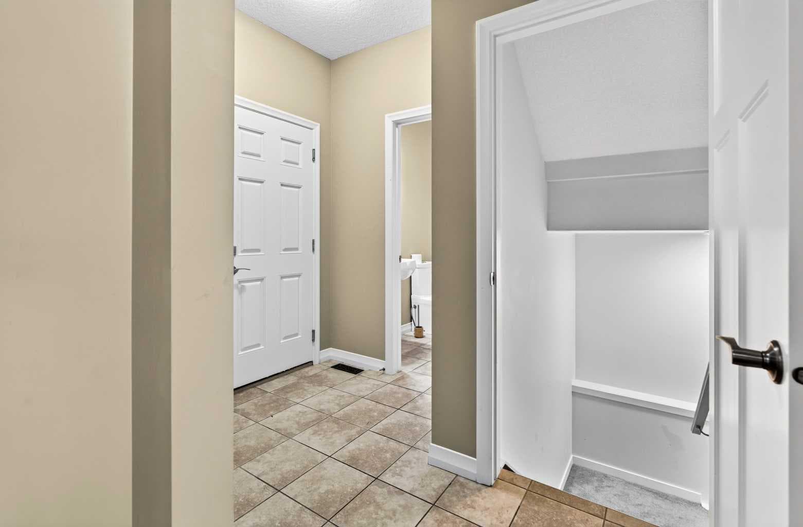 370 Silverado Way SW
