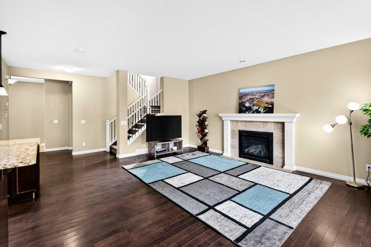 370 Silverado Way SW