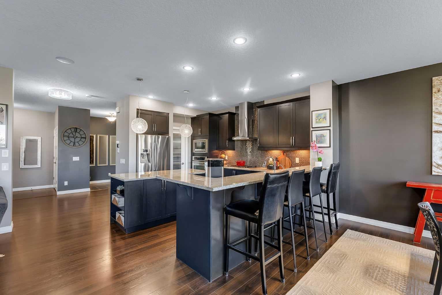 128 Ridge View Close 