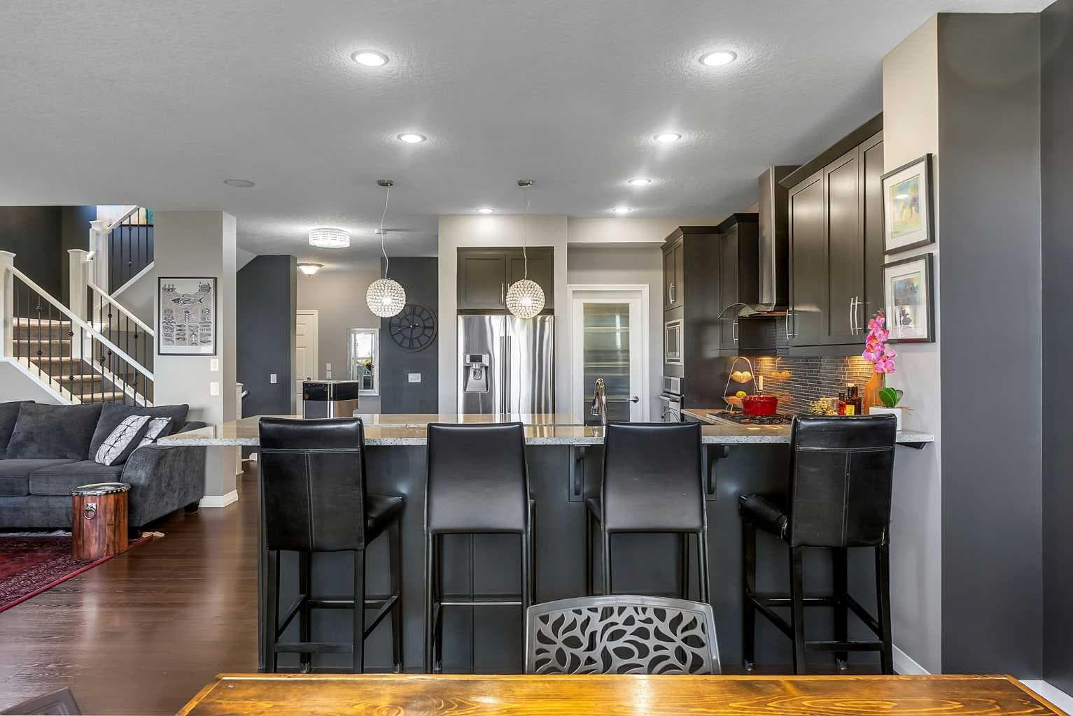 128 Ridge View Close 