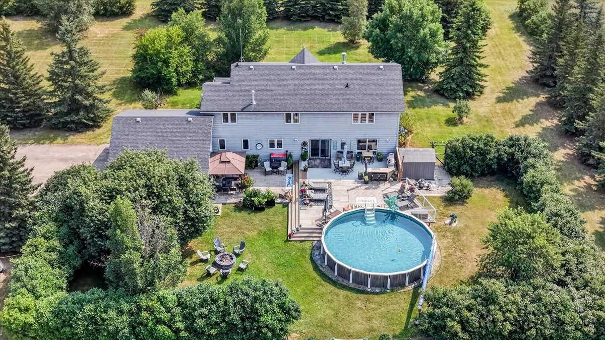 270055 Township Road 234A  