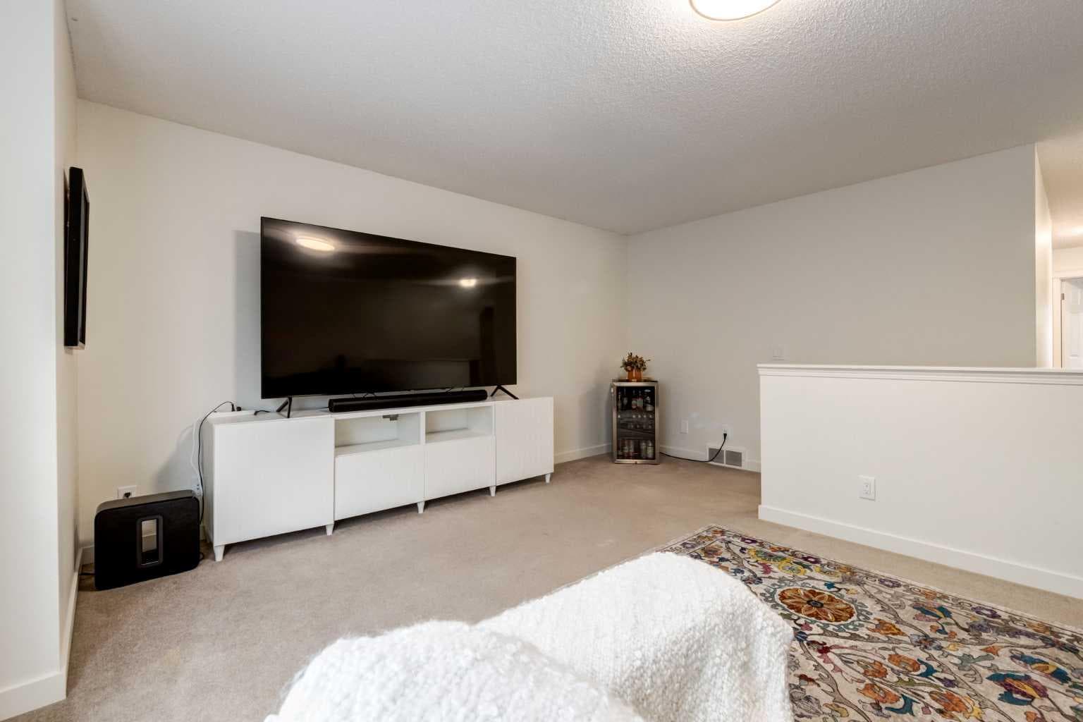83 Valley Stream Circle NW