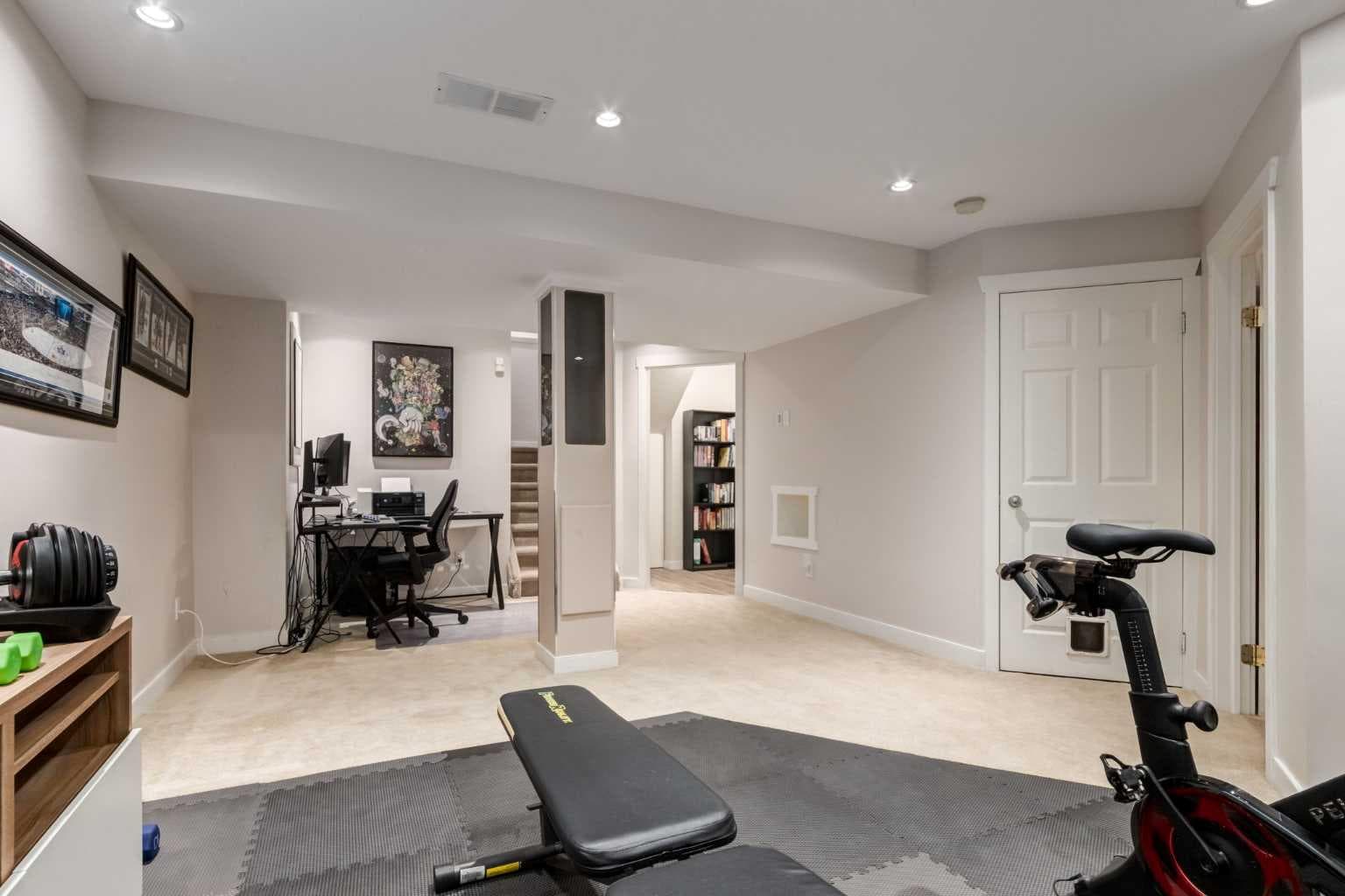 83 Valley Stream Circle NW
