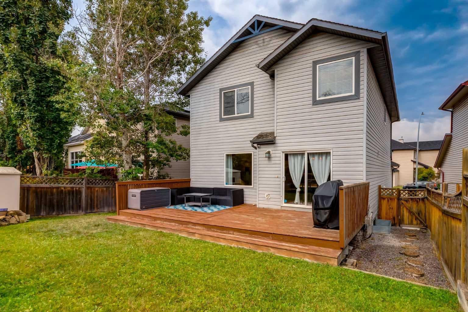 83 Valley Stream Circle NW