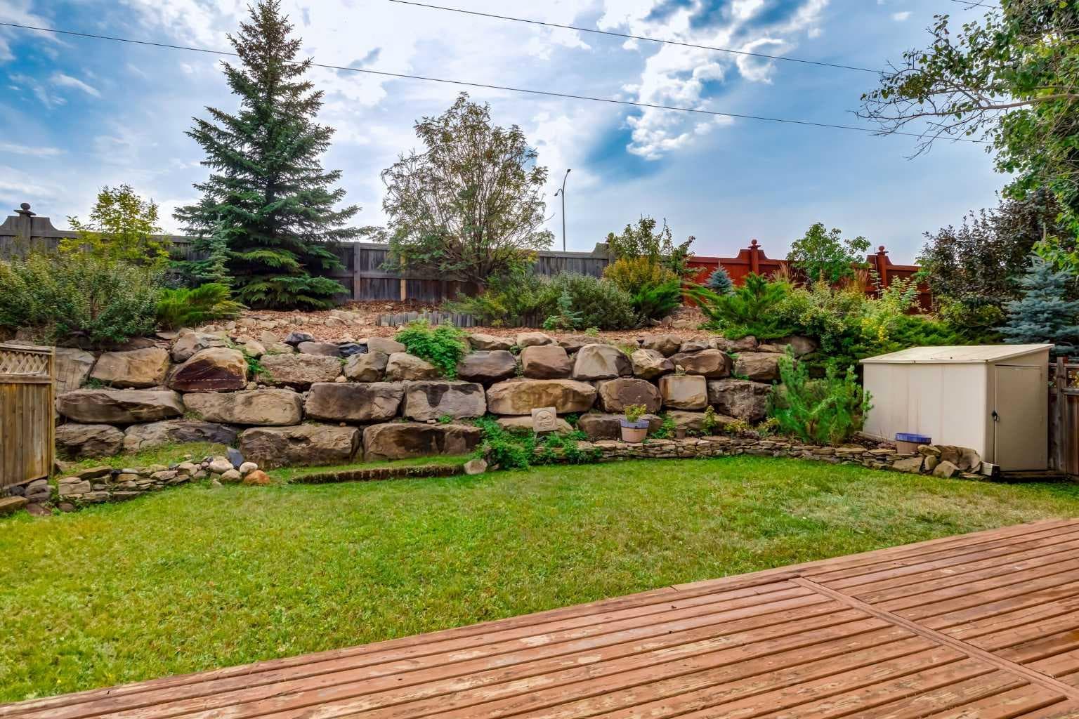 83 Valley Stream Circle NW