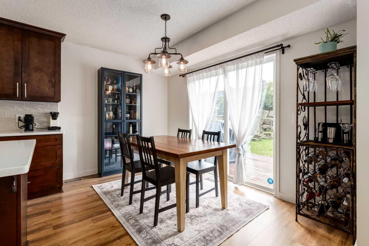 83 Valley Stream Circle NW