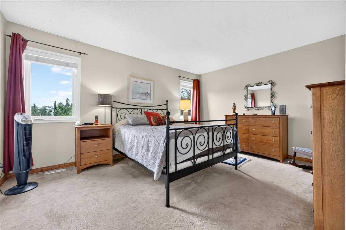 16 Rocky Ridge Landing NW