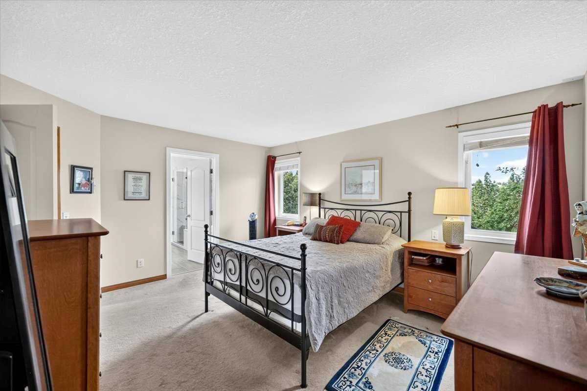 16 Rocky Ridge Landing NW