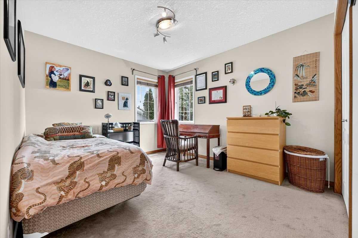 16 Rocky Ridge Landing NW