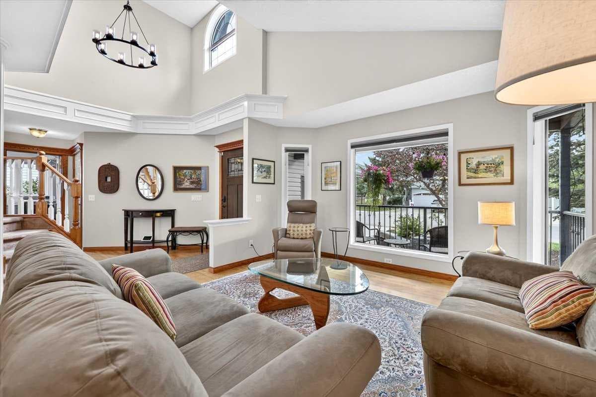16 Rocky Ridge Landing NW