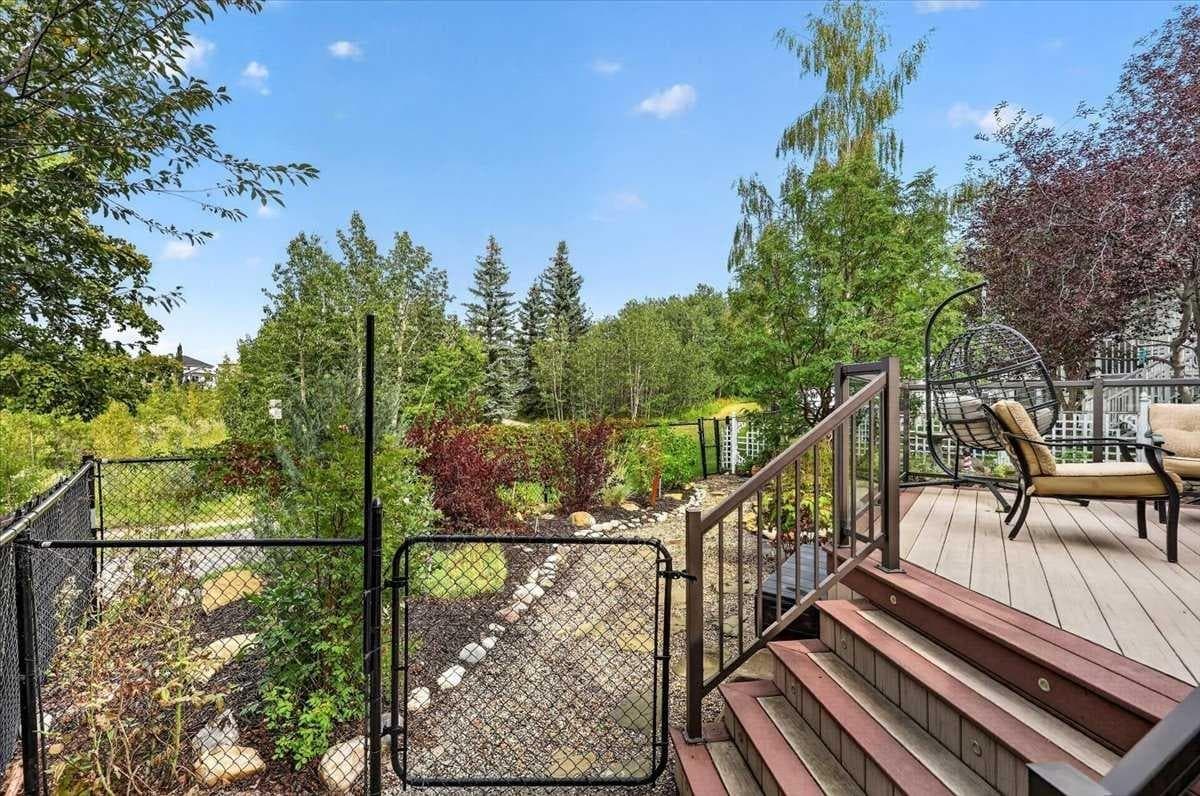 16 Rocky Ridge Landing NW