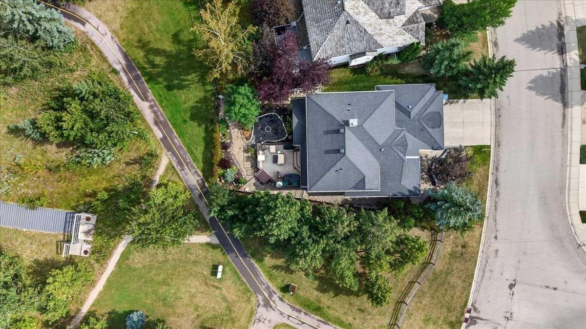 16 Rocky Ridge Landing NW