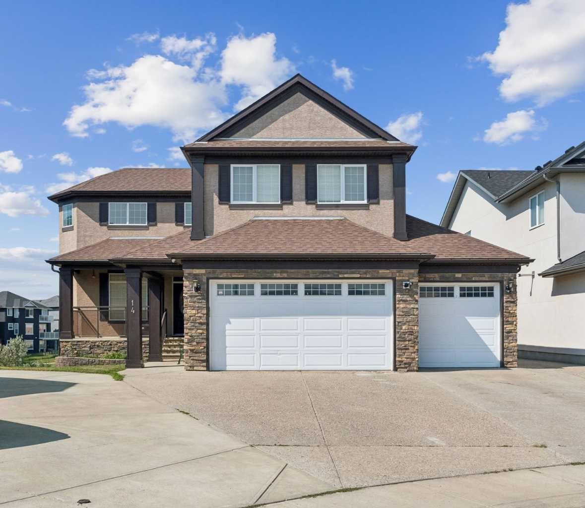 14 Taralake Cape NE