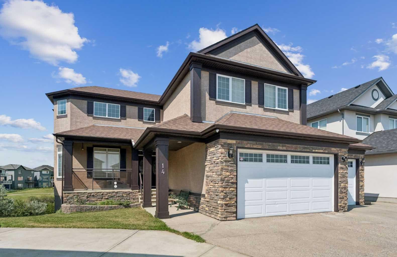 14 Taralake Cape NE