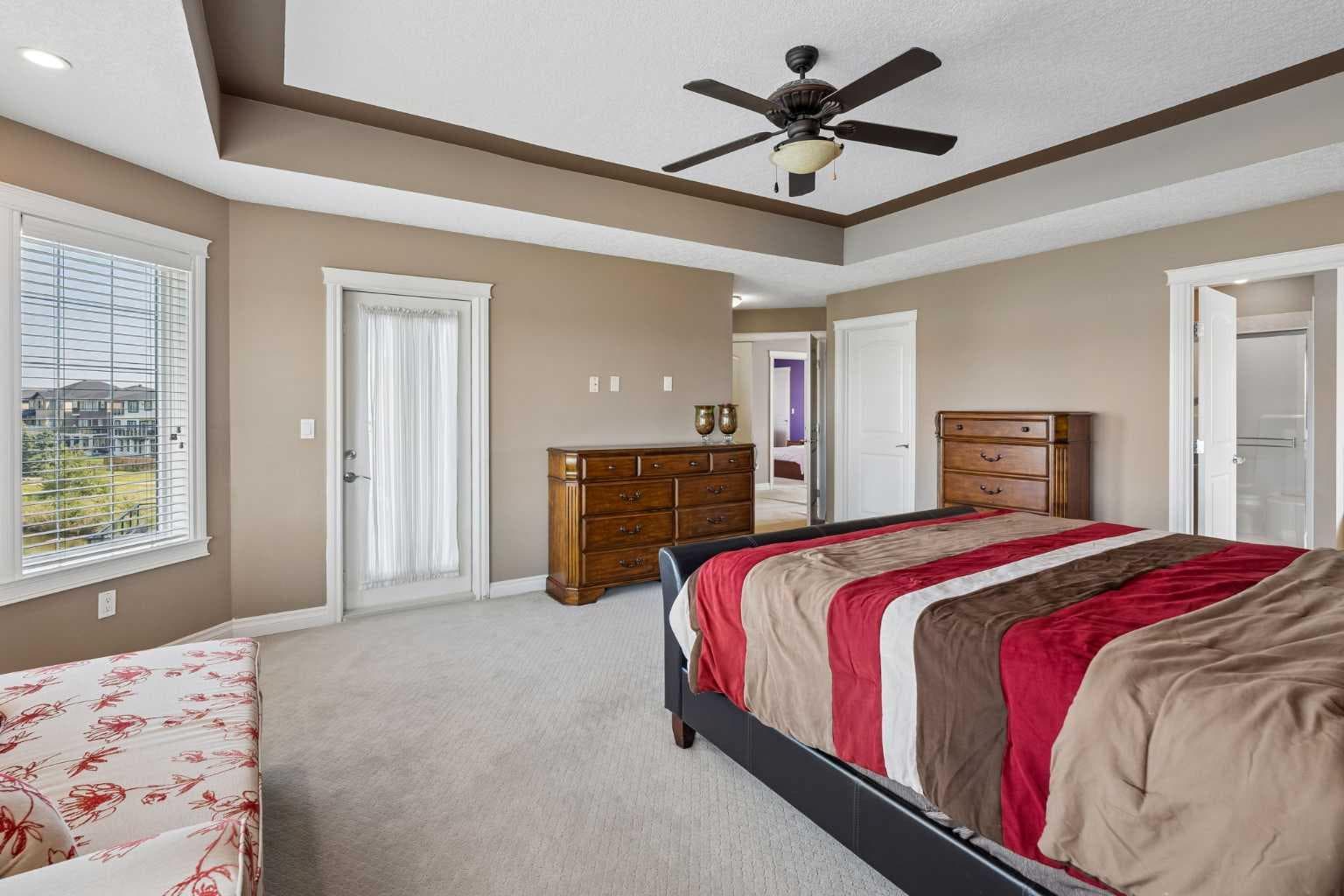 14 Taralake Cape NE