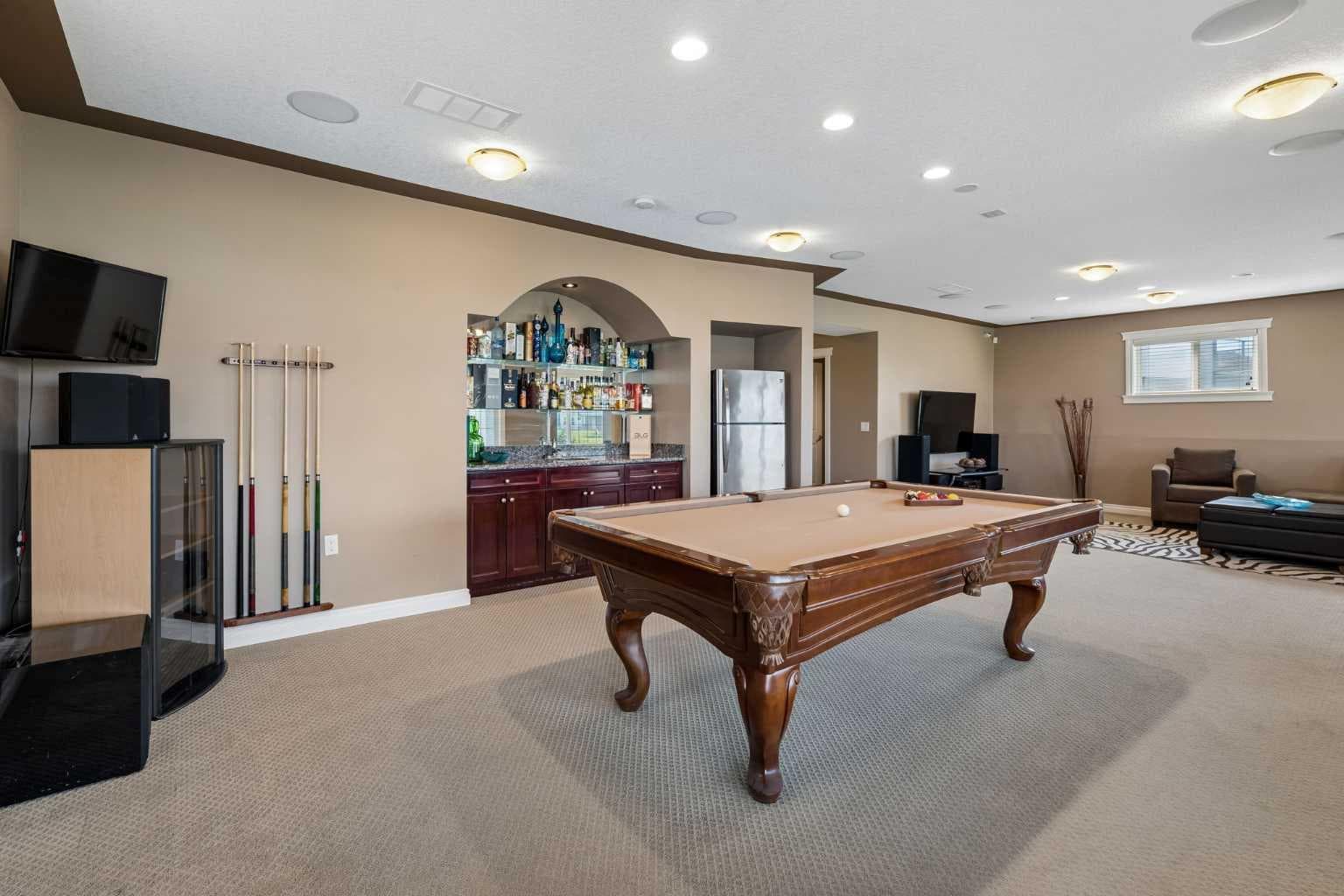14 Taralake Cape NE
