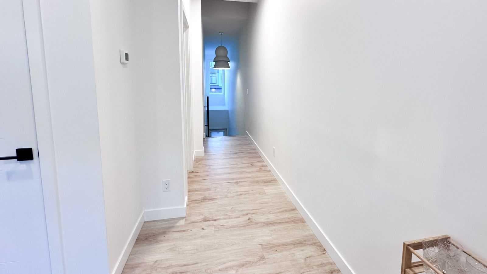 407, 562 Seton Circle SE