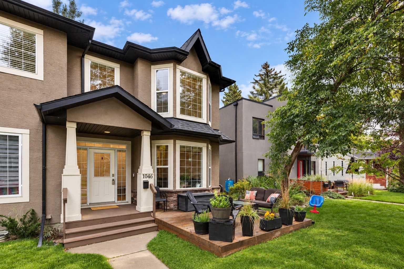 1046 Rundle Crescent NE