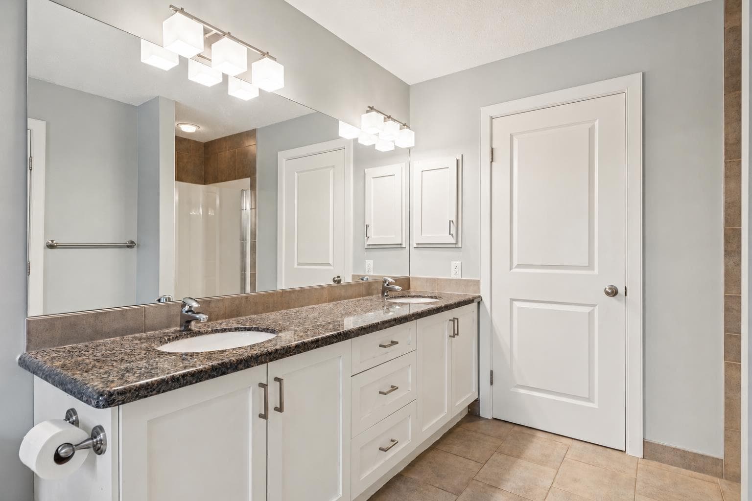 1046 Rundle Crescent NE