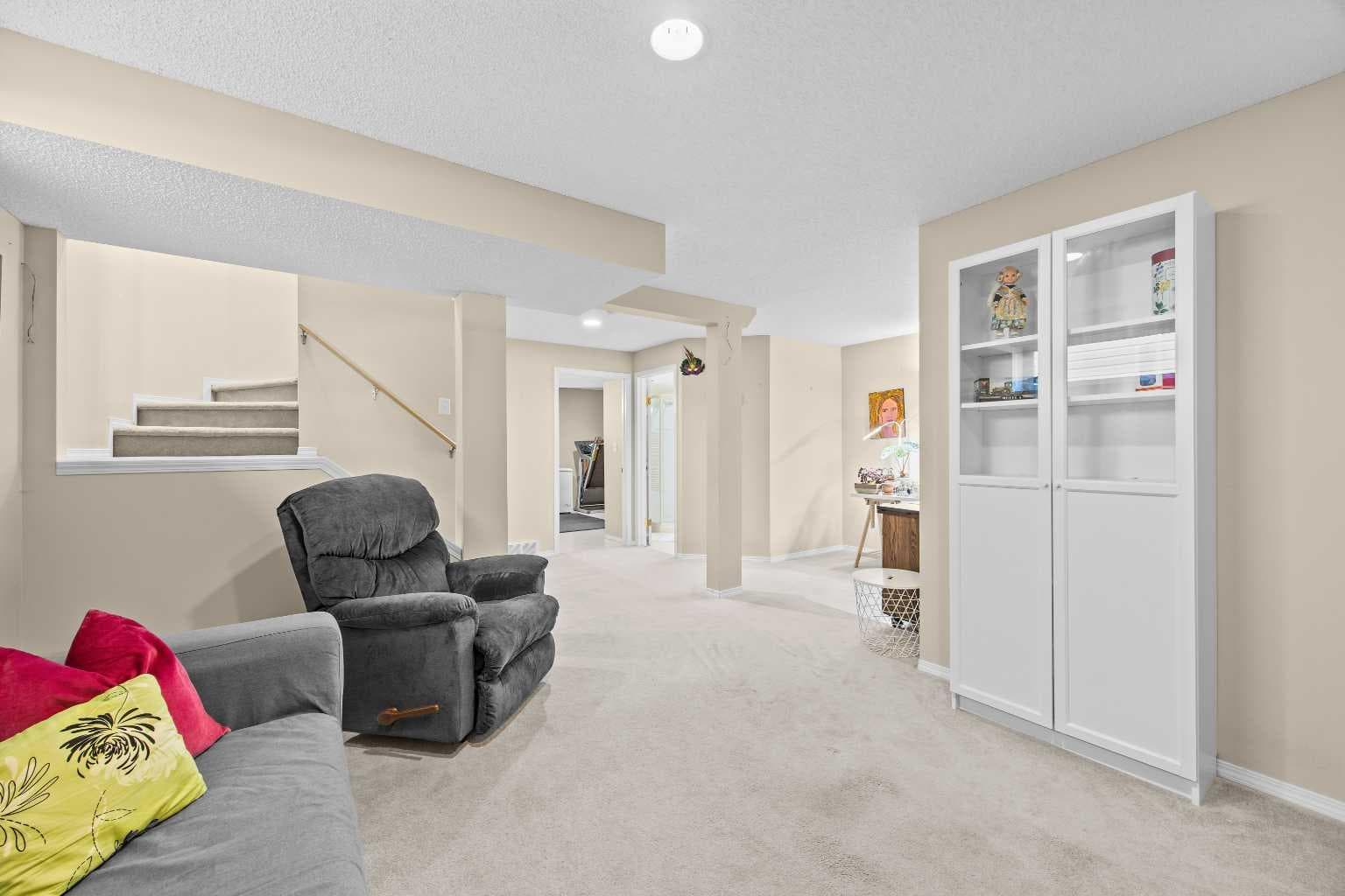 101 Bridlewood Manor SW