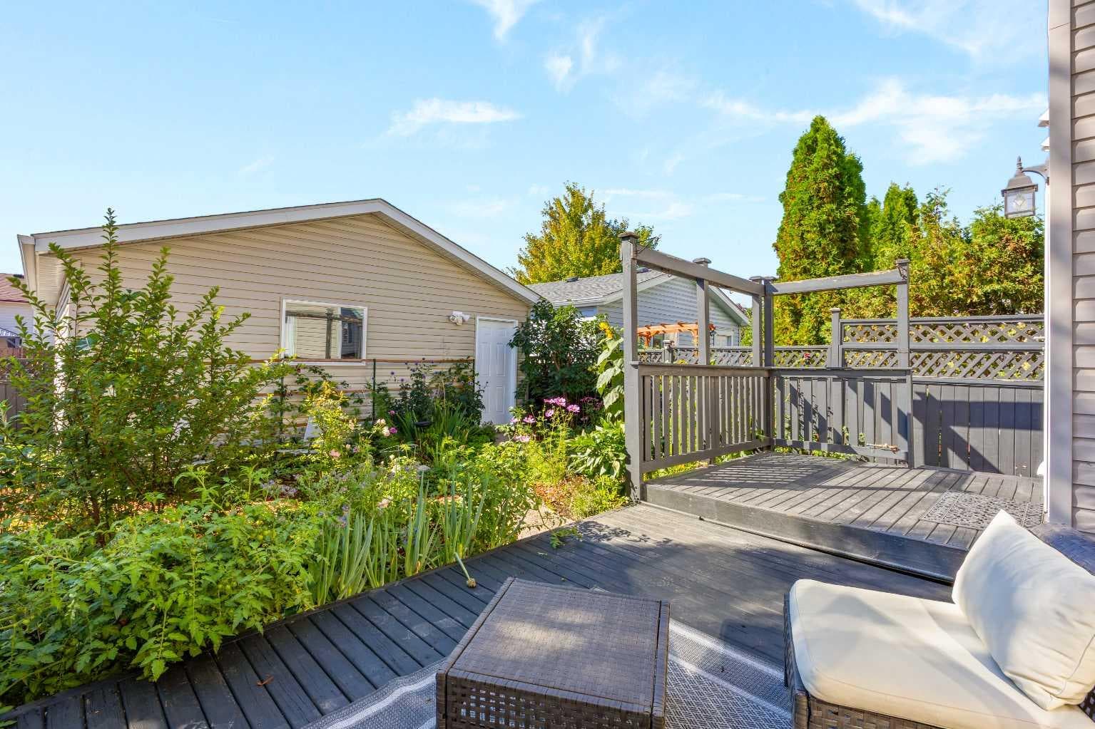 101 Bridlewood Manor SW