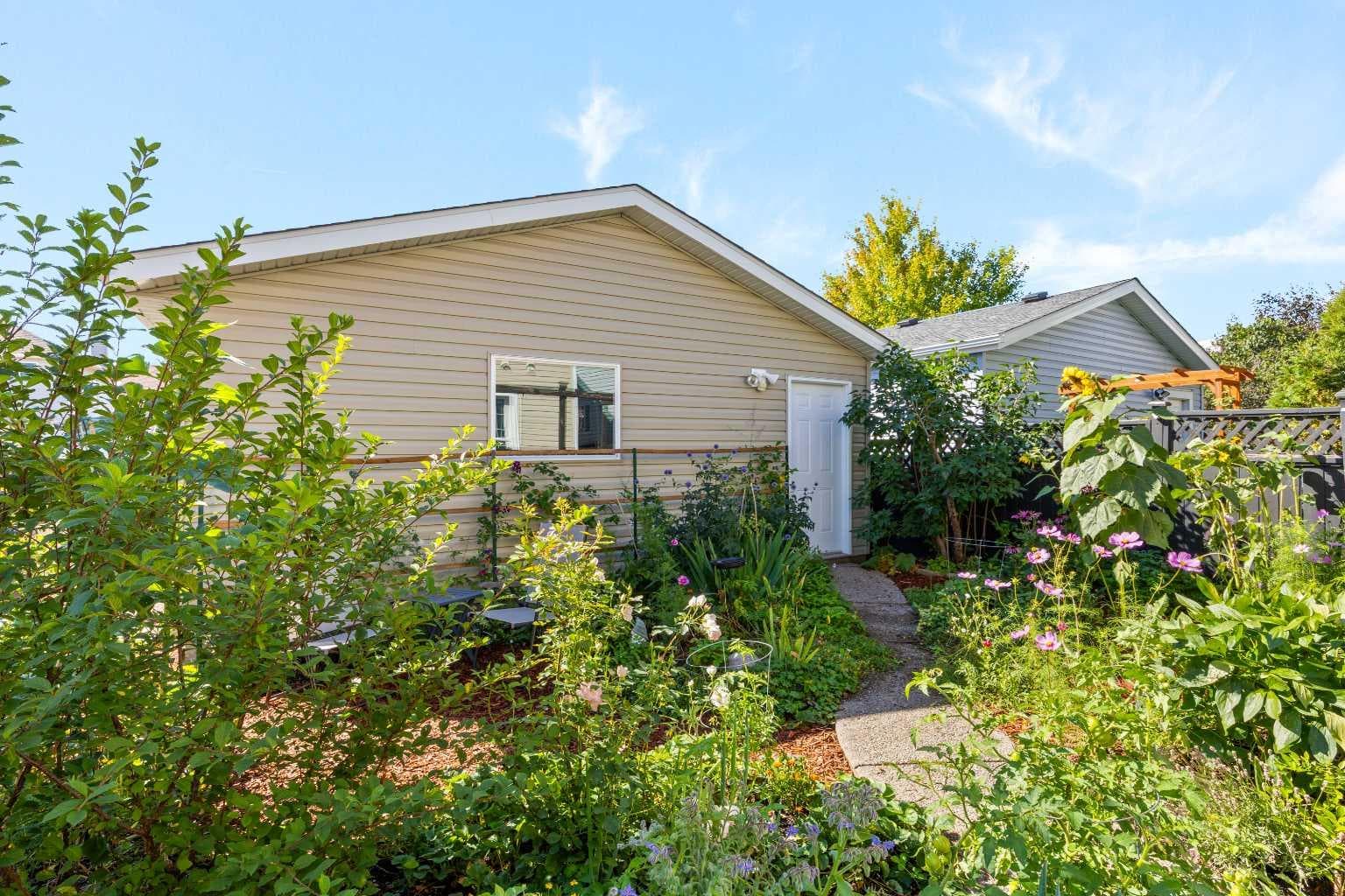 101 Bridlewood Manor SW