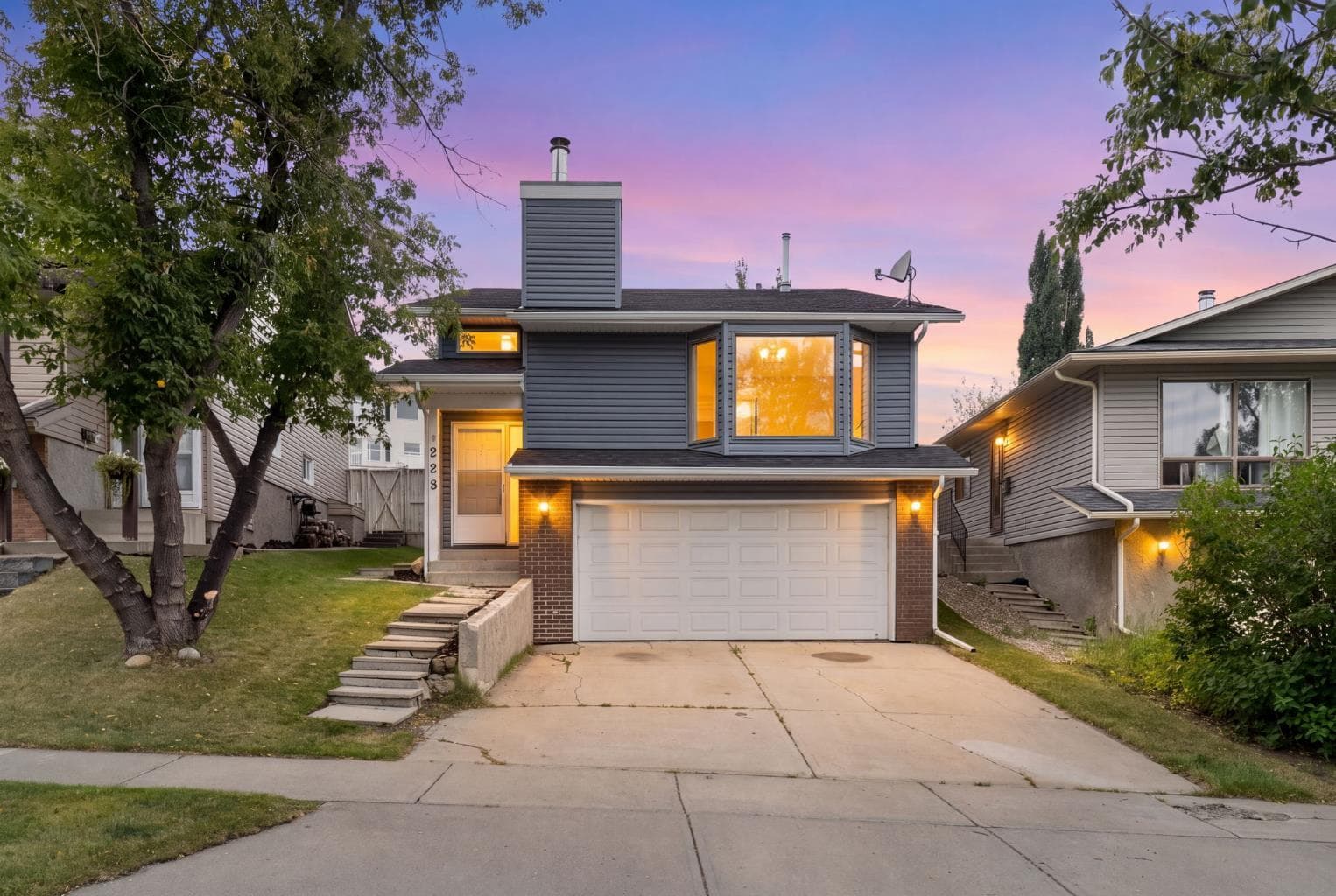 229 Macewan Glen Drive NW