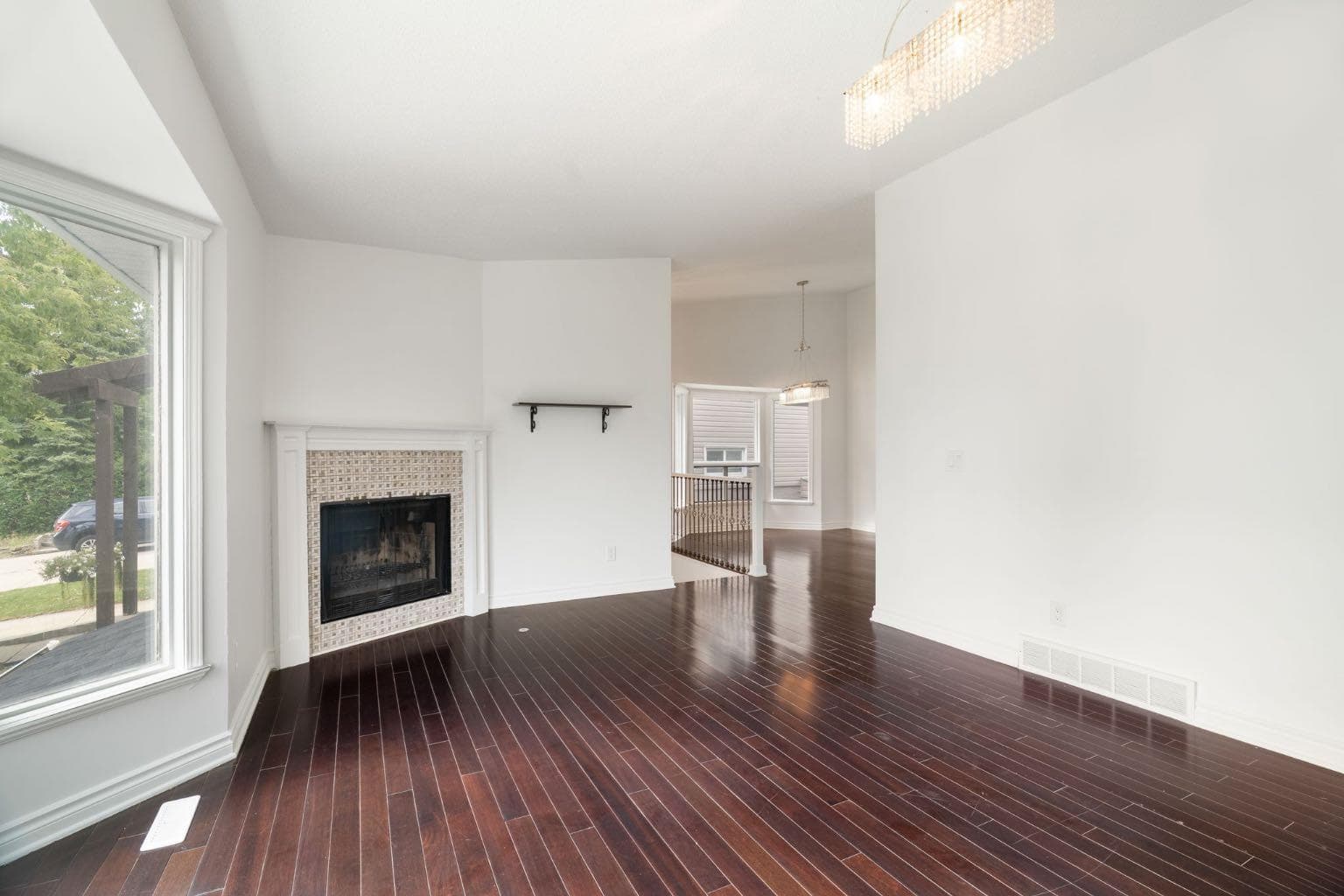 229 Macewan Glen Drive NW
