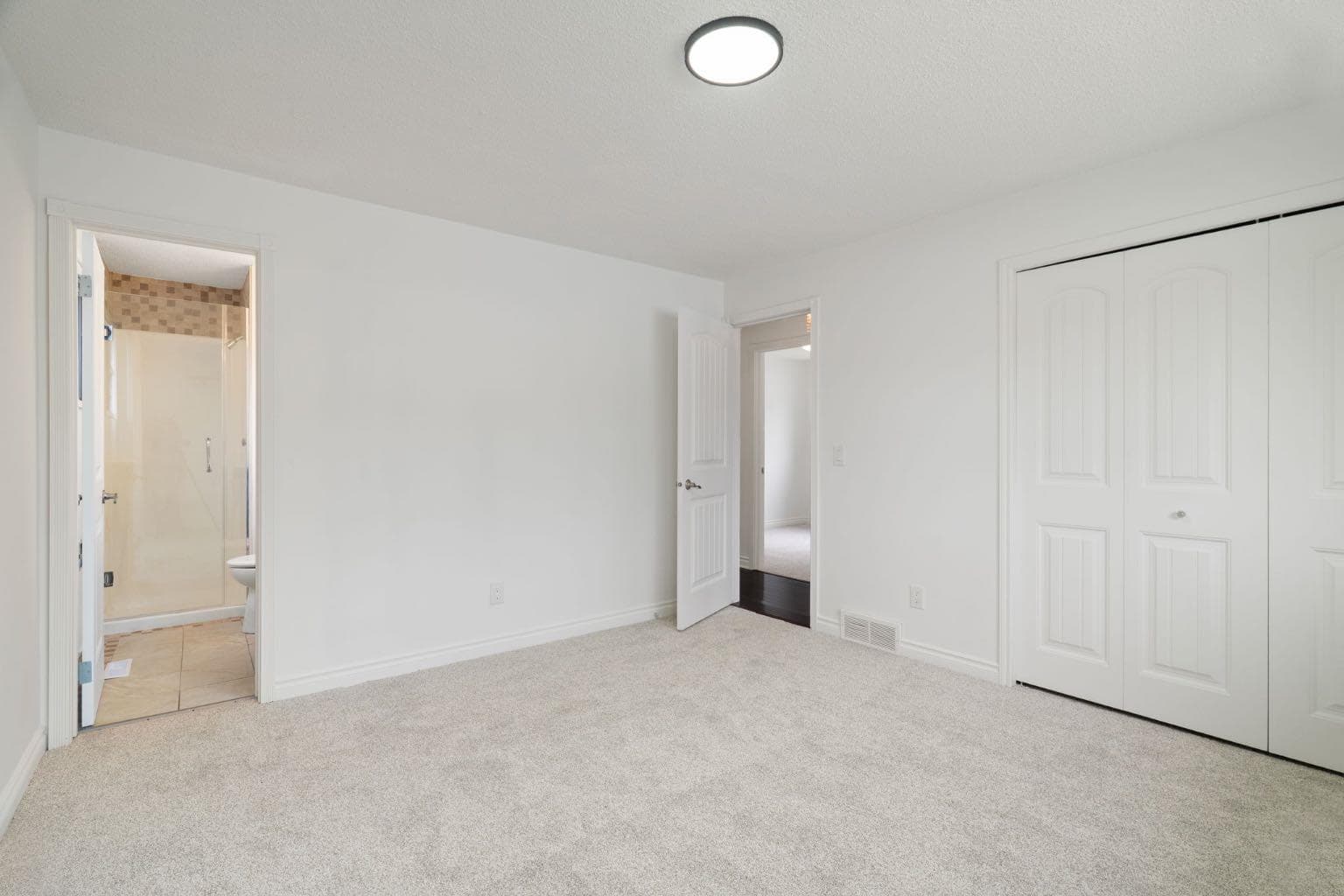 229 Macewan Glen Drive NW