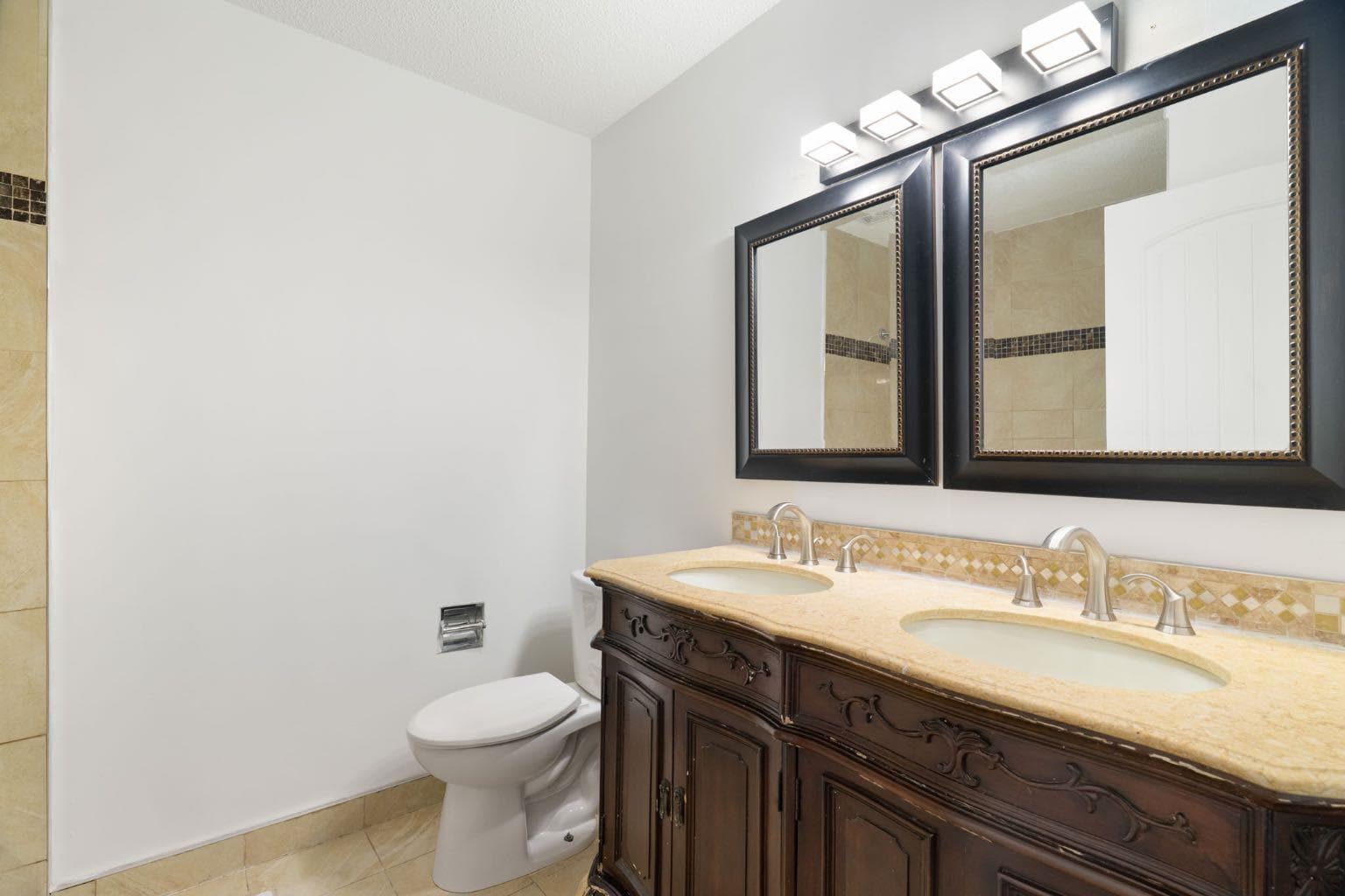 229 Macewan Glen Drive NW