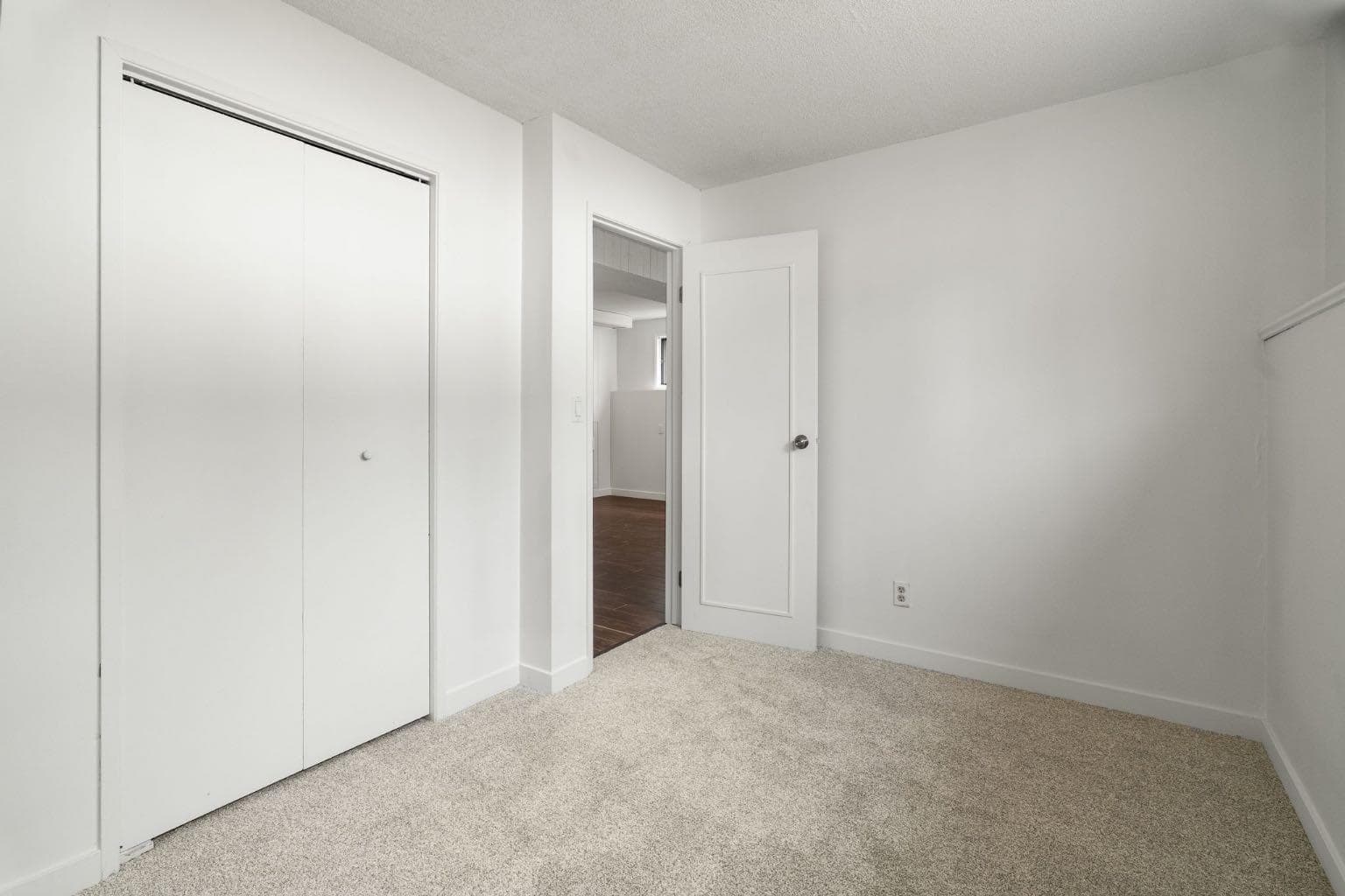 229 Macewan Glen Drive NW