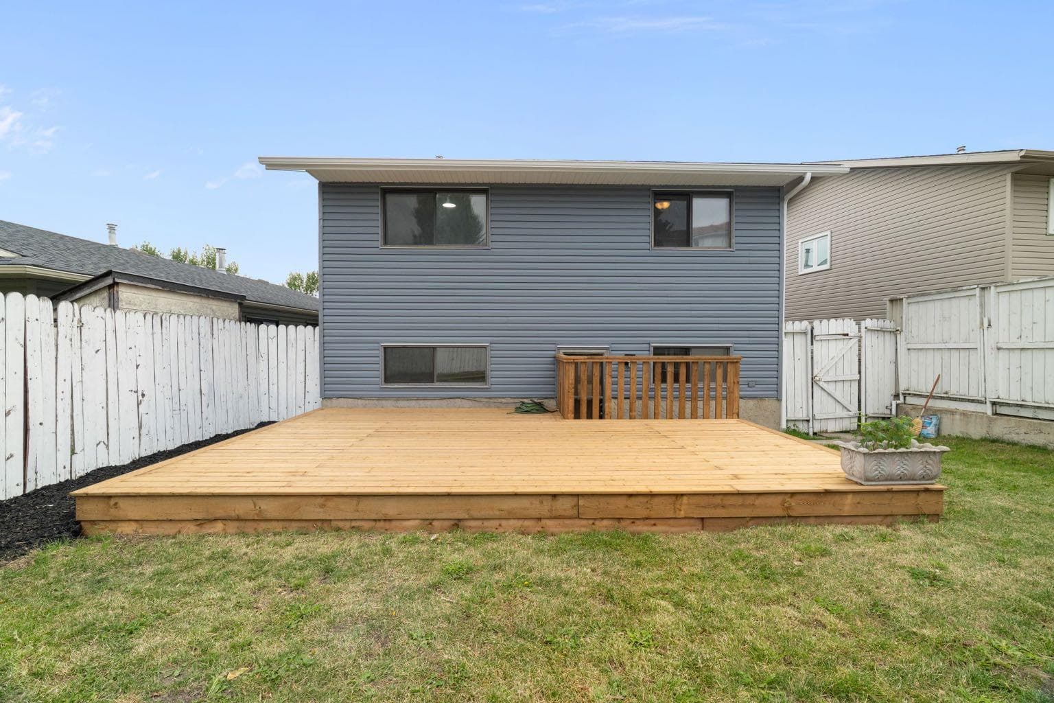 229 Macewan Glen Drive NW