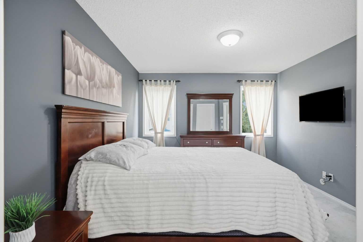 54 Tuscany Valley Heights NW