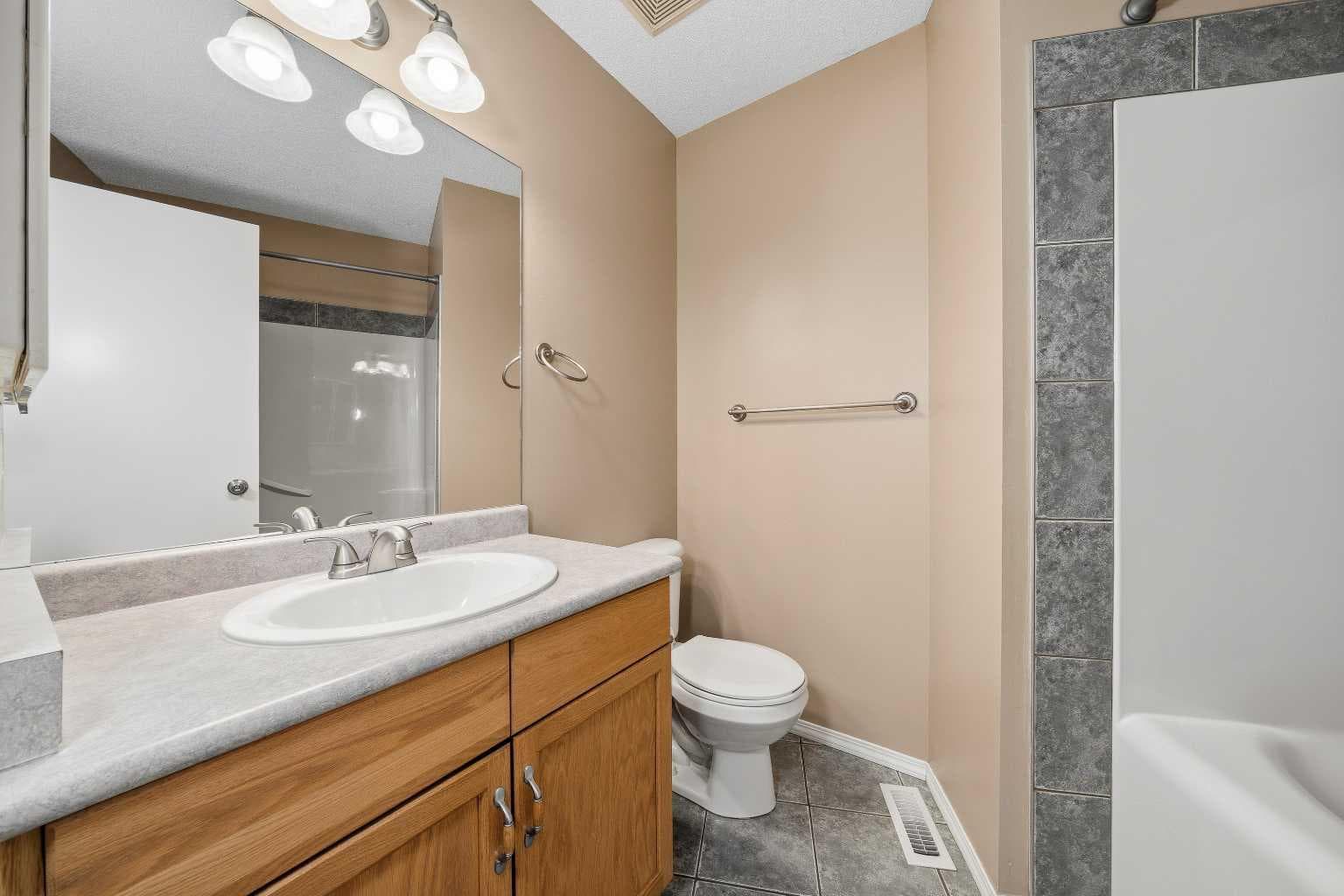 224 Mckenzie Towne Link SE