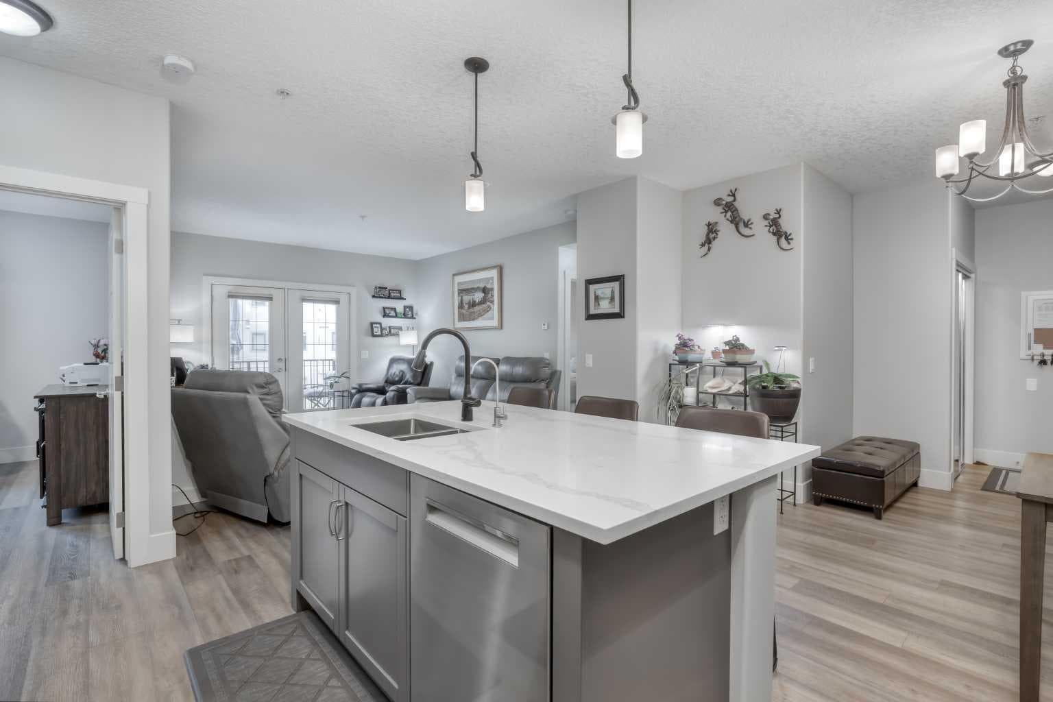 306, 77 George Fox Trail 
