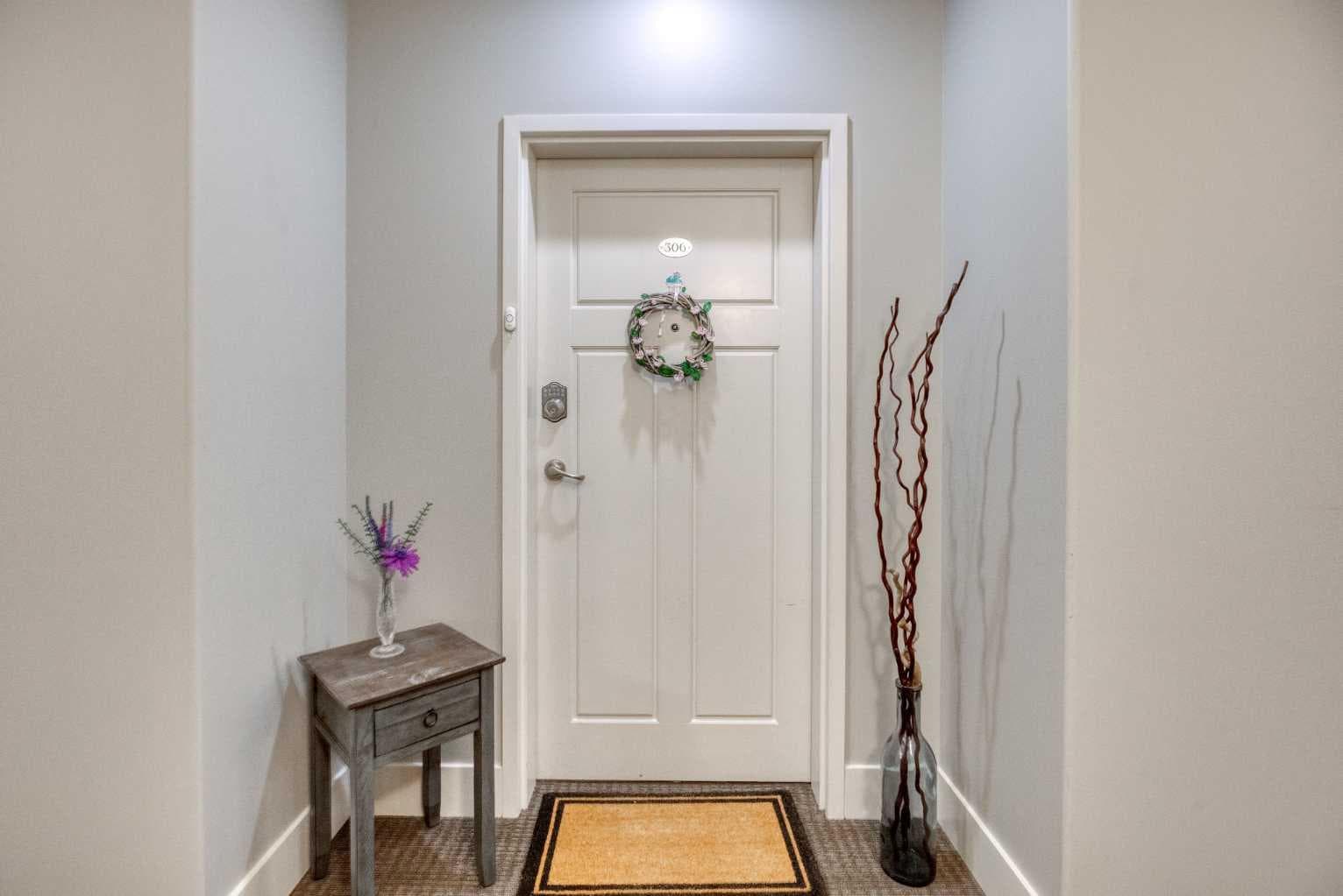 306, 77 George Fox Trail 