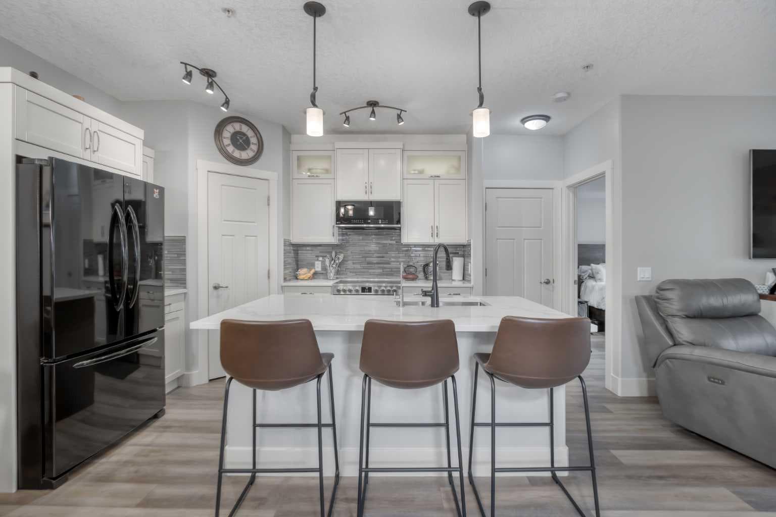306, 77 George Fox Trail 