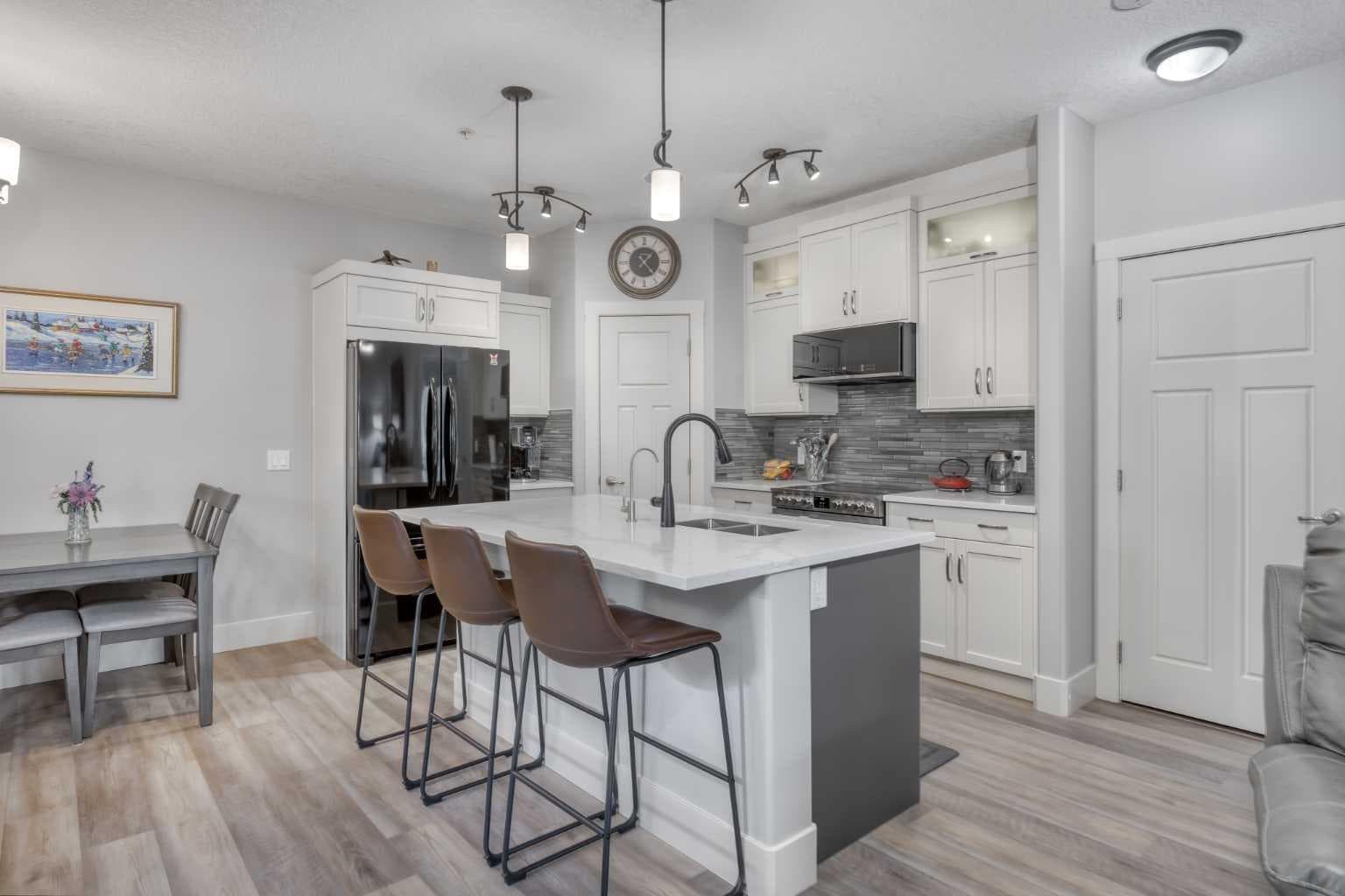 306, 77 George Fox Trail 
