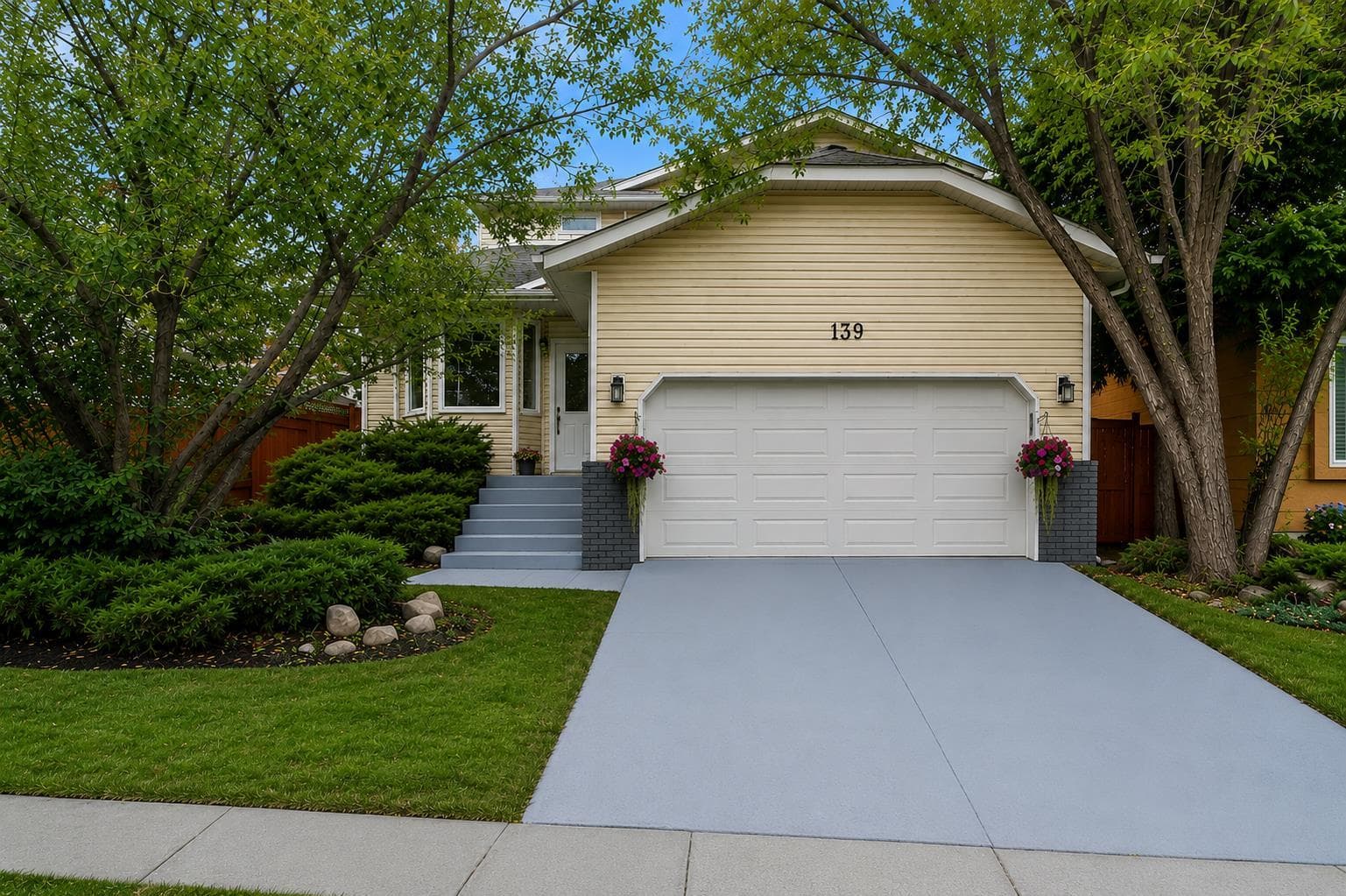 139 Shawnessy Drive SW