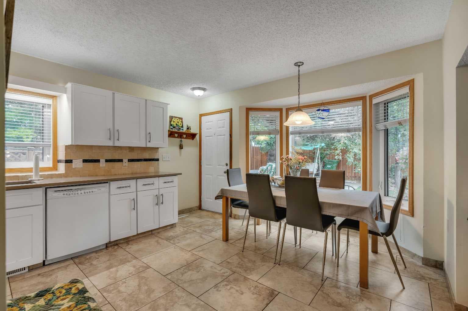 139 Shawnessy Drive SW