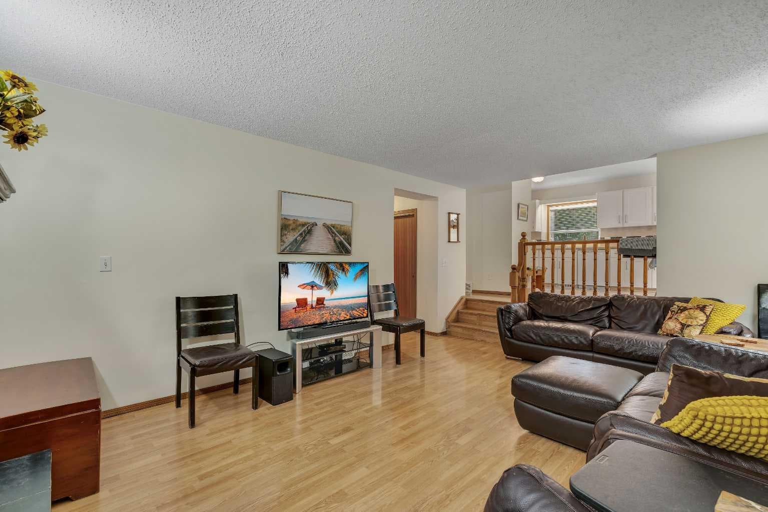 139 Shawnessy Drive SW