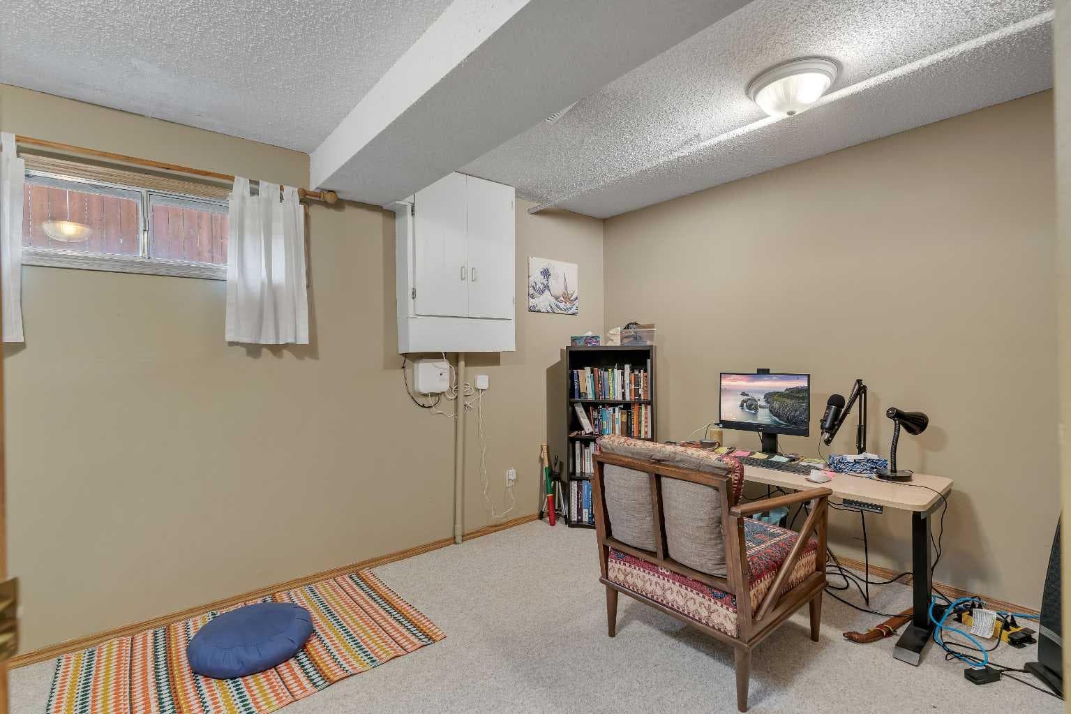 139 Shawnessy Drive SW