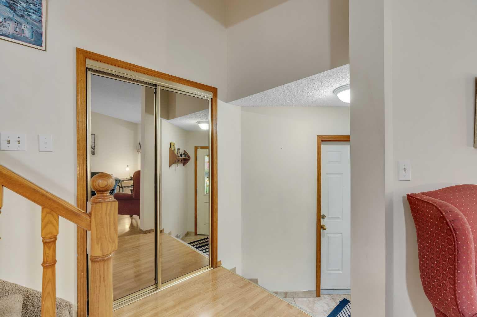 139 Shawnessy Drive SW