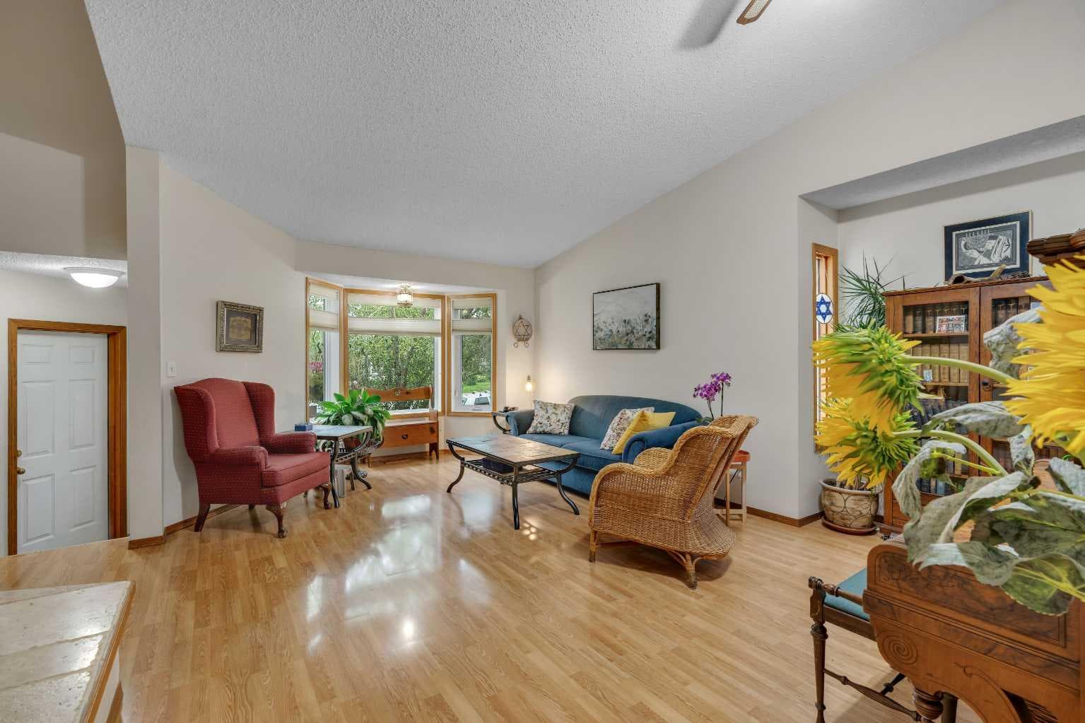 139 Shawnessy Drive SW
