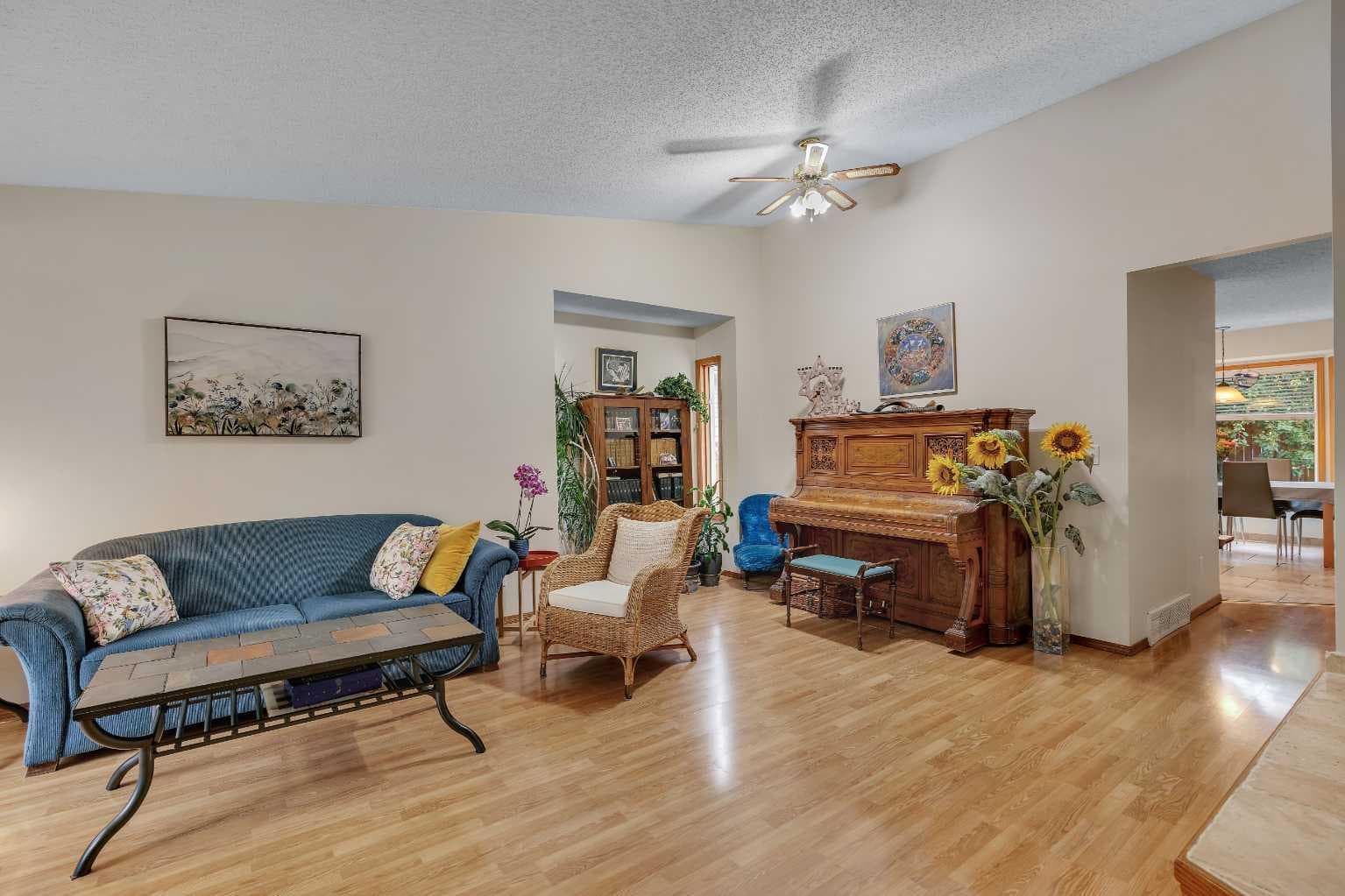 139 Shawnessy Drive SW
