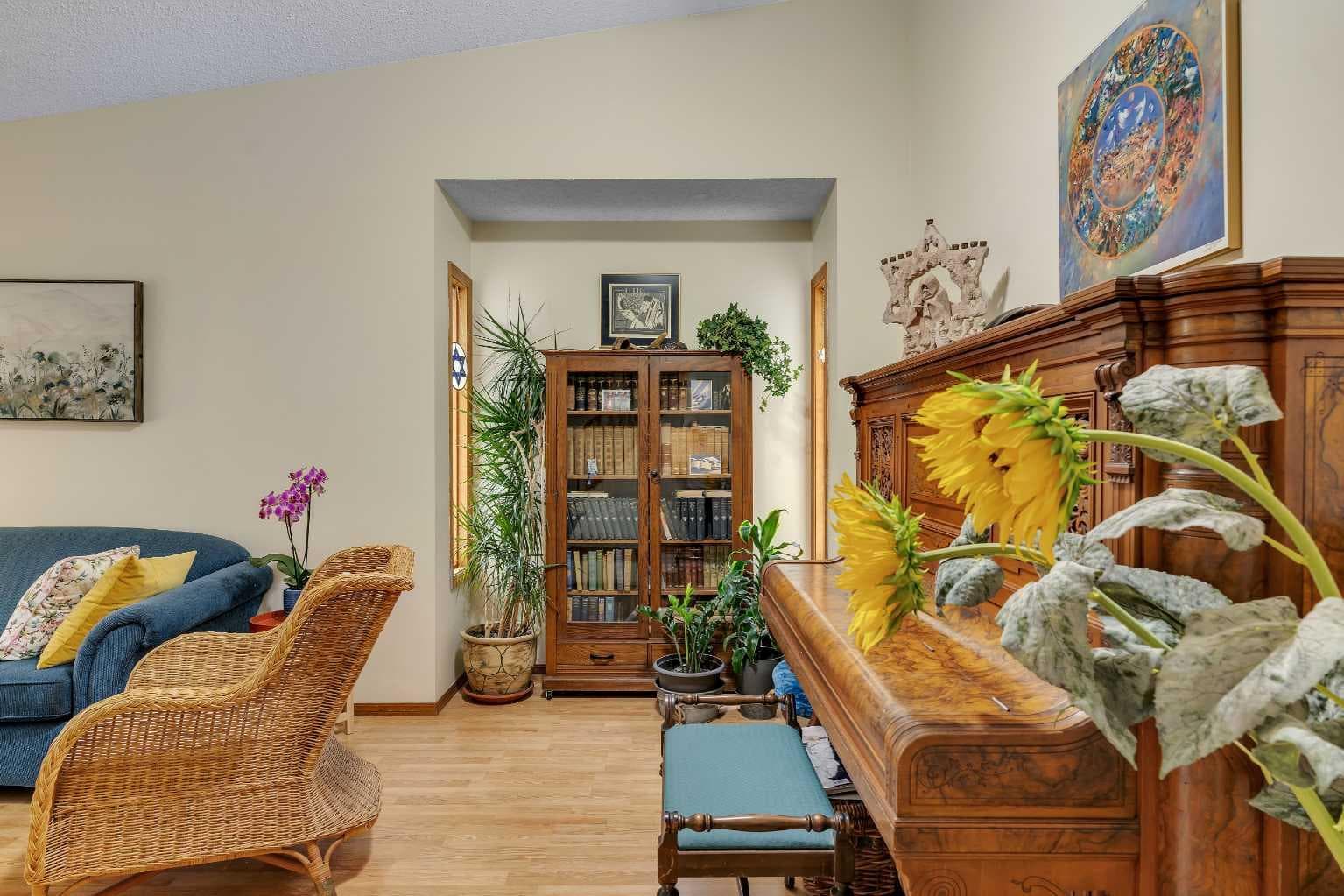 139 Shawnessy Drive SW