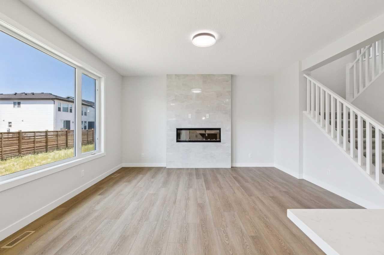 245 Dawson Wharf Crescent 